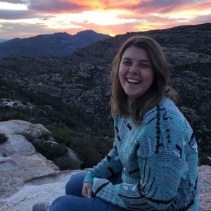 Meet your Posher, Laura